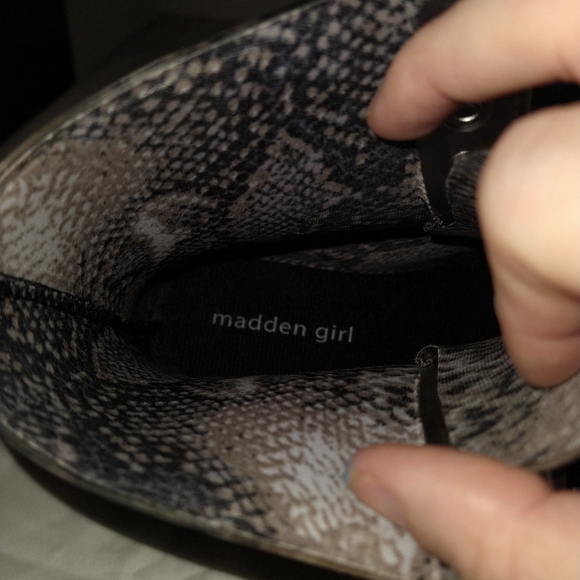 Madden Girl Snake Skin Rubber Rain Combat Boots - Picture 3 of 11